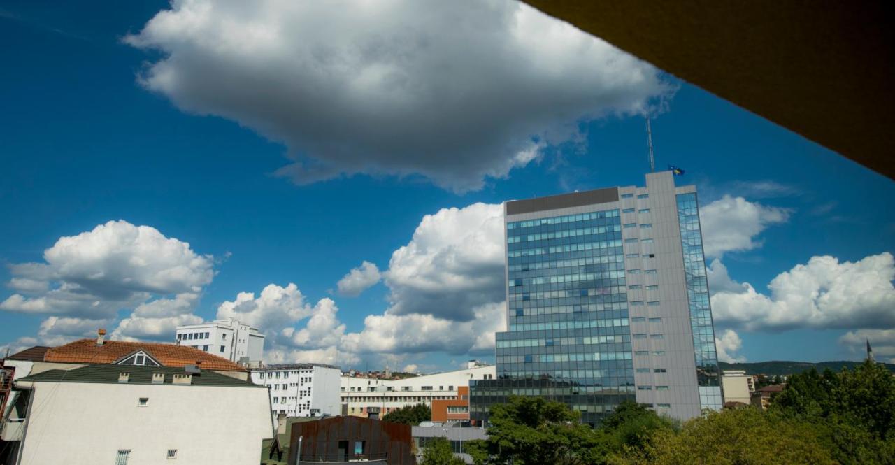 City Inn Pristina Eksteriør billede