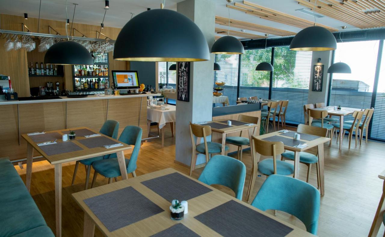 City Inn Pristina Eksteriør billede