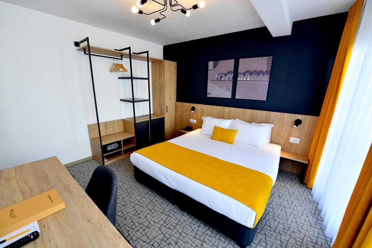 City Inn Pristina Eksteriør billede